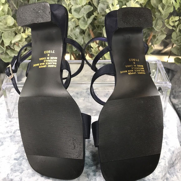 Unlisted DkNavy Blue 2” Satin Fabric Heels Women’s 8M✨Classy & Clean Condition✨ - Picture 6 of 9